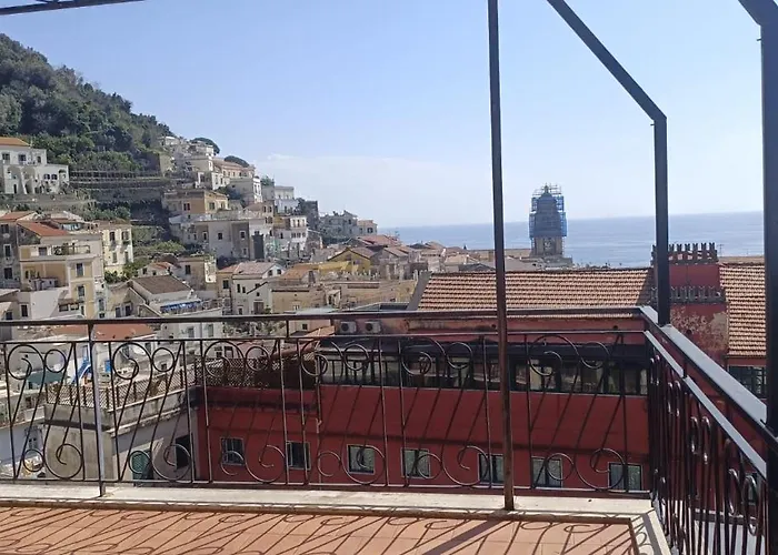 Penthouse In The Historical Center With Sea View 5 Minutes Away From Main Square *