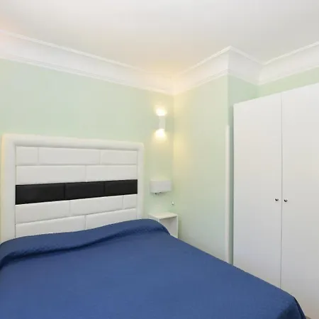 With Sea View, Elevator Only 2 Stairs In The Historical Center At 350mt From The Cathedral Apartamento