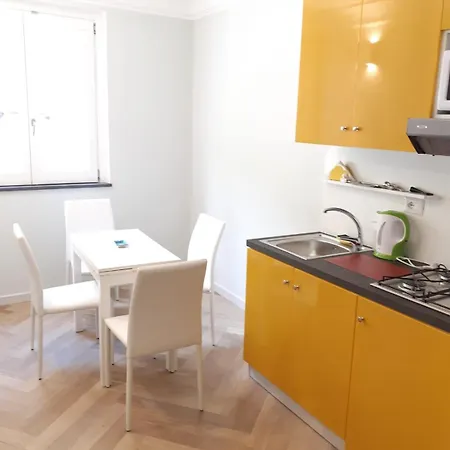 With Sea View, Elevator Only 2 Stairs In The Historical Center At 350mt From The Cathedral