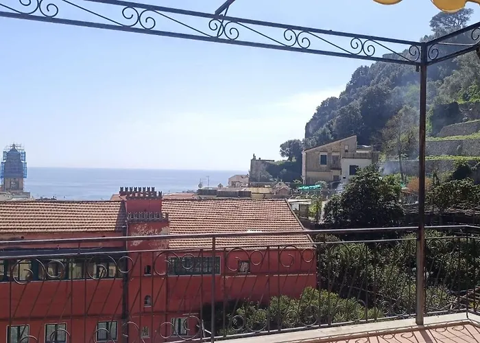 Penthouse In The Historical Center With Sea View 5 Minutes Away From Main Square *