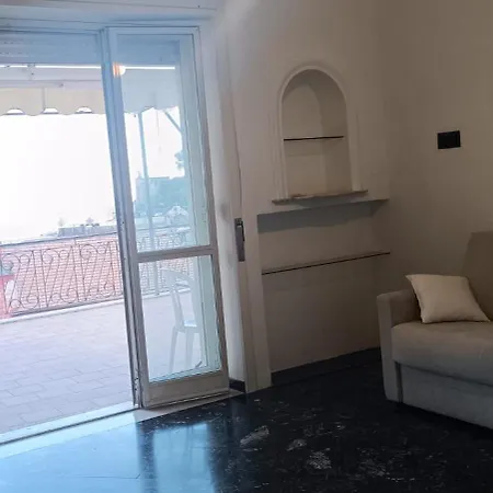 Apartman Penthouse In The Historical Center With Sea View 5 Minutes Away From Main Square *