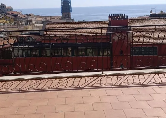 Lejlighed Penthouse In The Historical Center With Sea View 5 Minutes Away From Main Square *