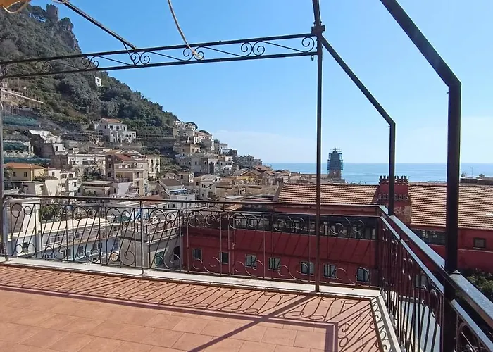 Penthouse In The Historical Center With Sea View 5 Minutes Away From Main Square Lejlighed